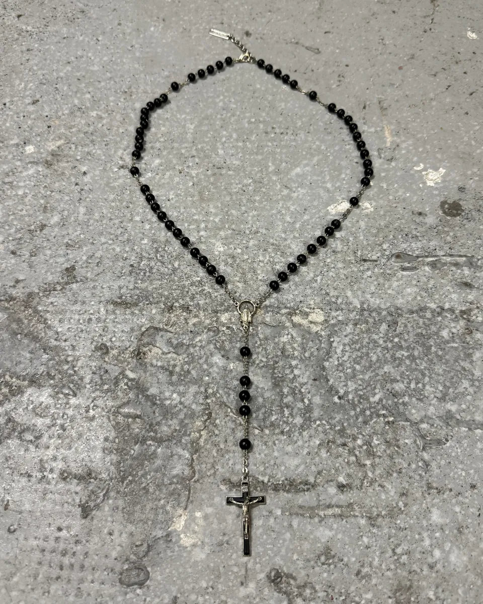 2000s Dolce & Gabbana Black Rosary Necklace – Dolce Vita Hub 2000s Dolce & Gabbana Black Rosary Necklace – Dolce Vita Hub