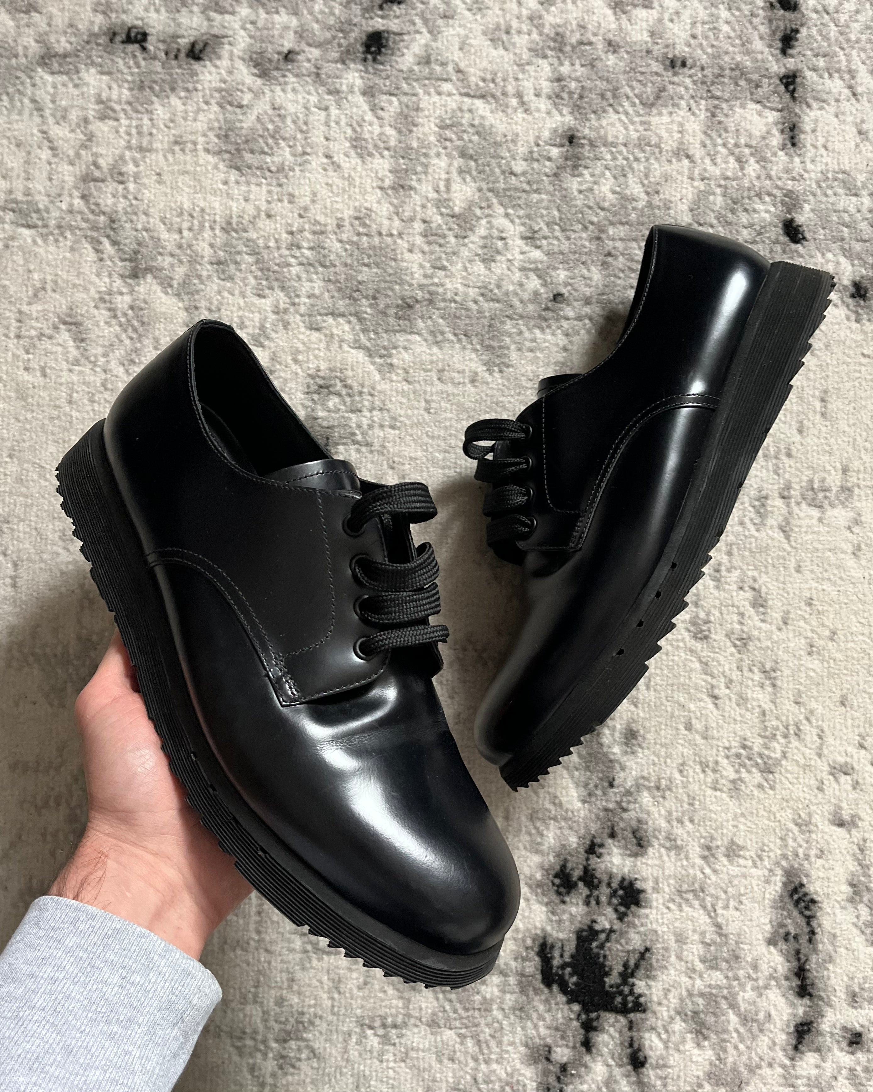 プラダ ブラック レザー ダービー シューズ (43eu/us9.5) – Dolce Vita Hub
