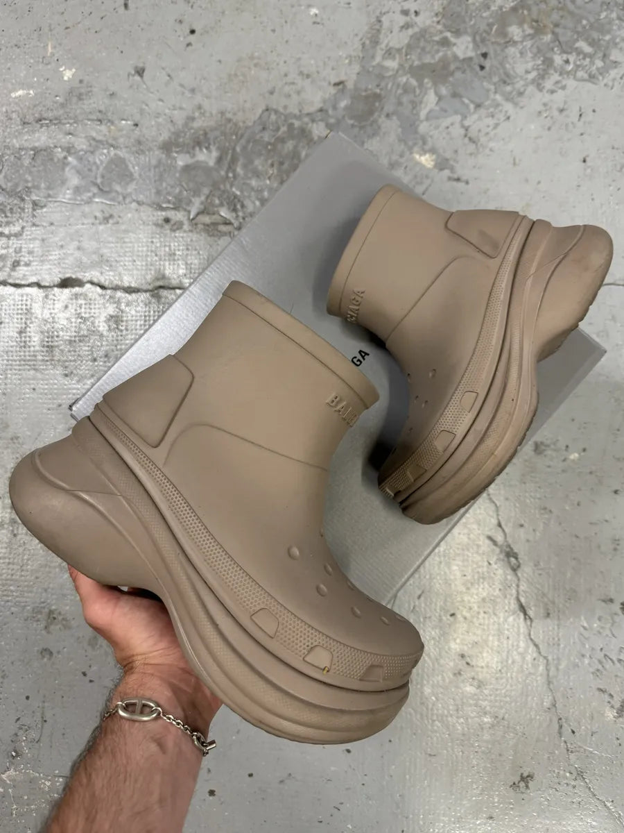 Balenciaga Mid Beige Crocs Platform Shoes – Dolce Vita Hub