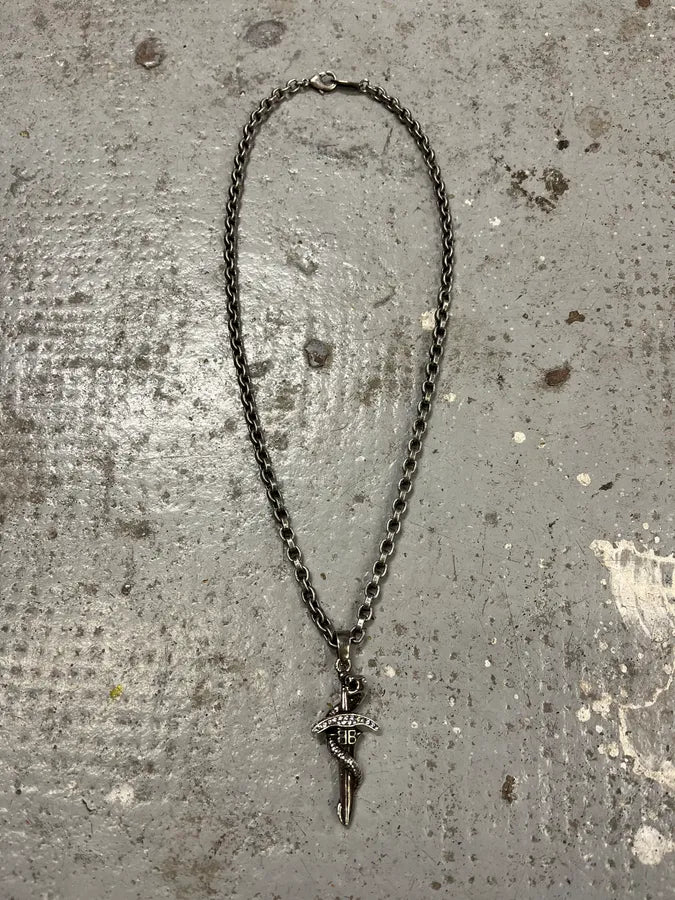 BALENCIAGA 剣と蛇のネックレス 新品同様BALENCIAGA 剣と蛇のネックレス 新品同様BALENCIAGA 剣