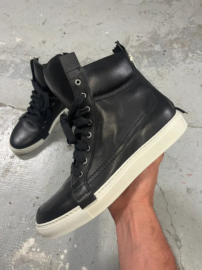 Kris Van Assche Black Leather Laced Backzip High Sneakers – Dolce Kris Van Assche Black Leather Laced Backzip High Sneakers – Dolce