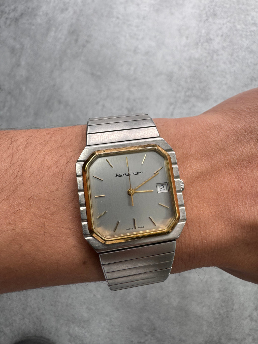 Jaeger-LeCoultre Stripes Golden Date Quartz Watch (OS)