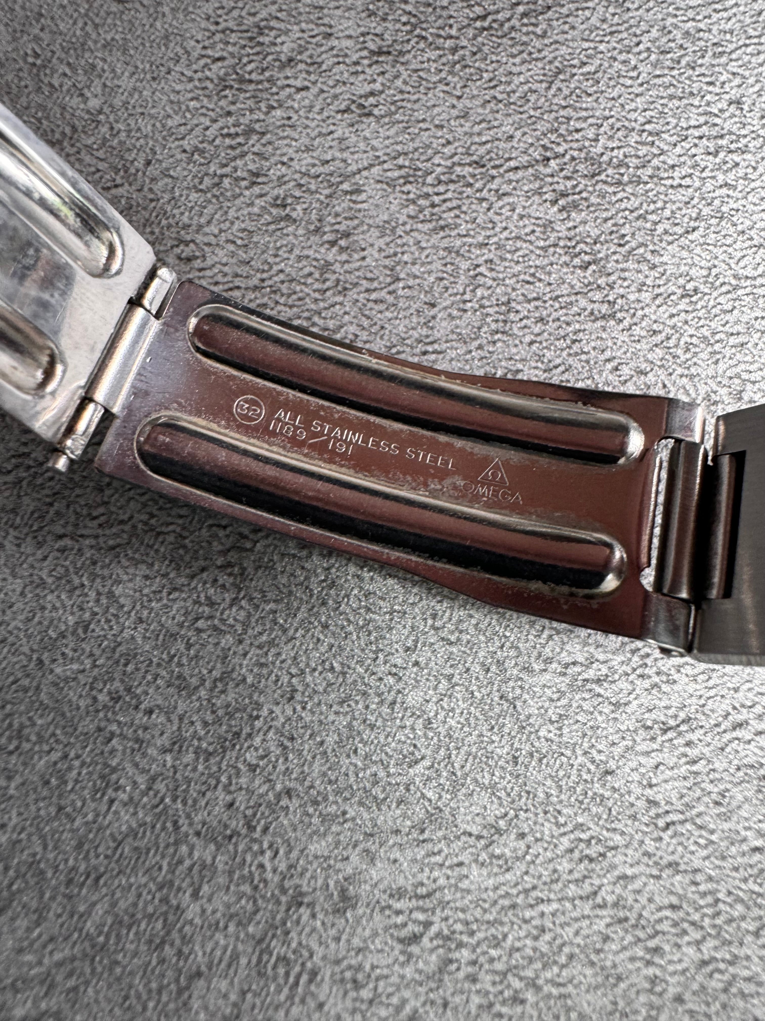 1972 Omega Genève Manual Date Grey Dial 136.0500 Watch (OS)