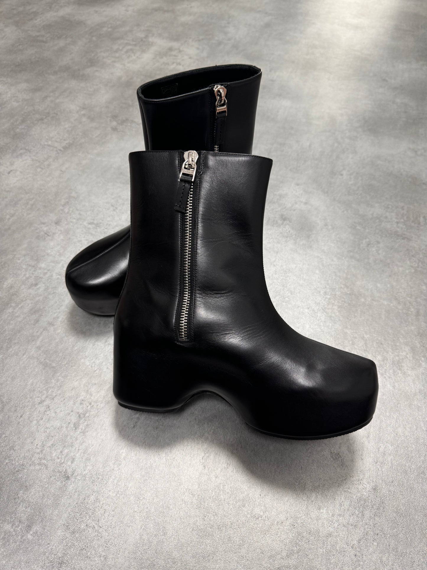 SS2022 Givenchy G Clog Black Calf Leather Boots (41eu/us8)