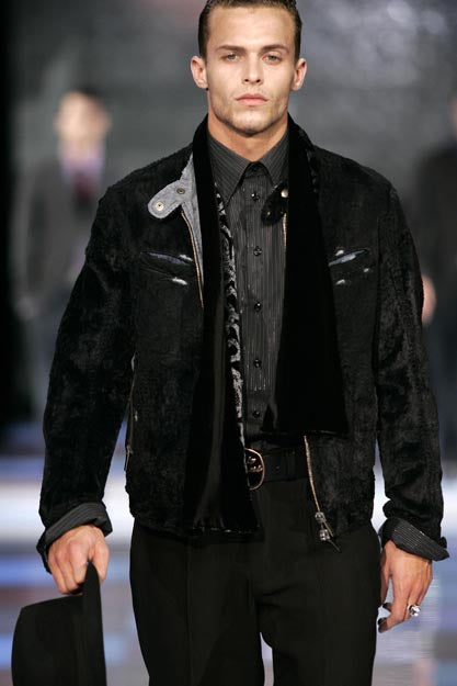 2005年秋冬 エンポリオ アルマーニ　フェイクポニーヘア　ジャケット AW2005 Emporio Armani Black Faux Pony Hair Denim Jacket – Dolce