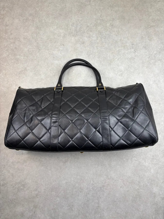 1960s Chanel Boston Black Quilted Lambskin Travel Bag  AyCAOwP 11