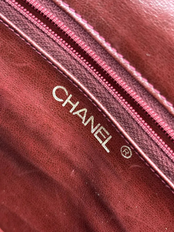 1960s Chanel Boston Black Quilted Lambskin Travel Bag  AyCAOwP 20