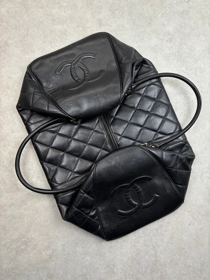 1960s Chanel Boston Black Quilted Lambskin Travel Bag  AyCAOwP 3