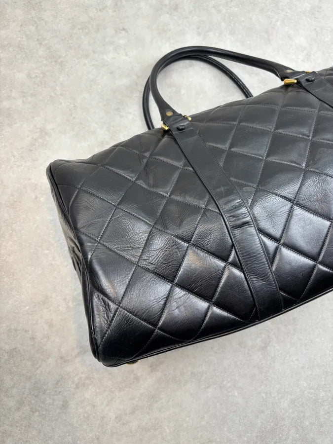 1960s Chanel Boston Black Quilted Lambskin Travel Bag  AyCAOwP 7