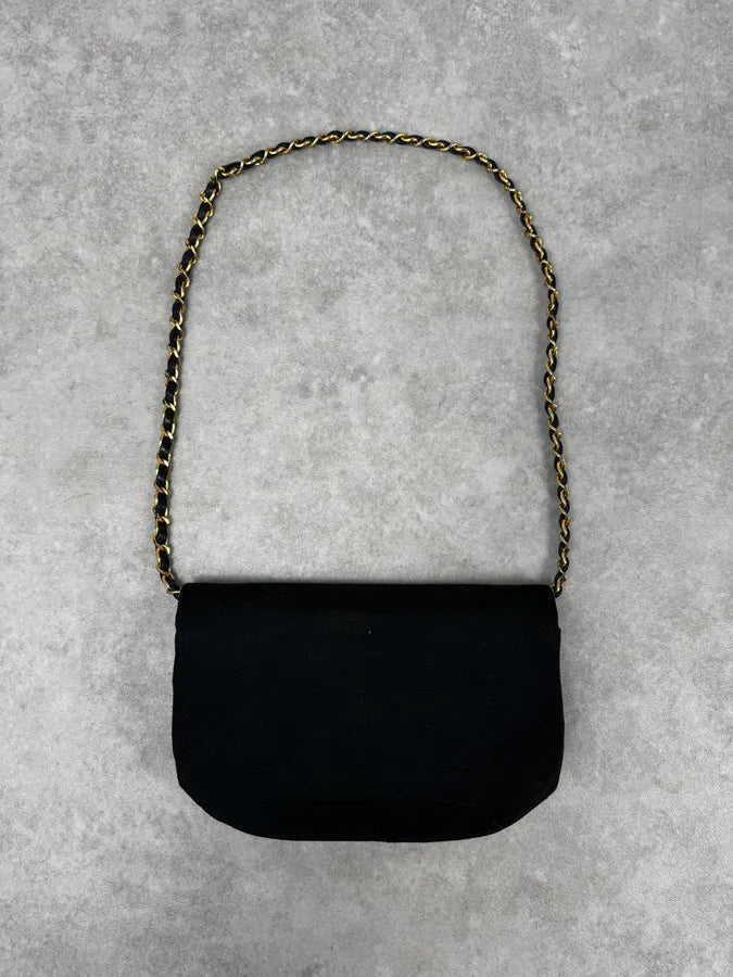 2000s Chanel Black Classic Half Moon Crossbody Bag yLsqsMF 3