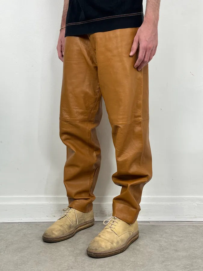 1980s Gianni Versace Cognac Leather Pants bxMcFYK 1