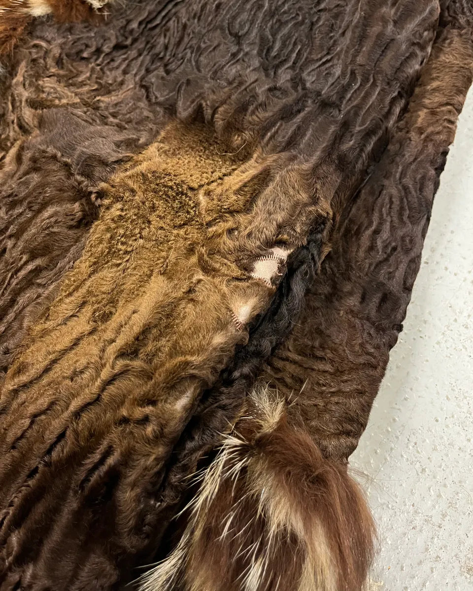 1980s Yves Saint Laurent Astrakhan Fur Relief Coat CnixqwE 7