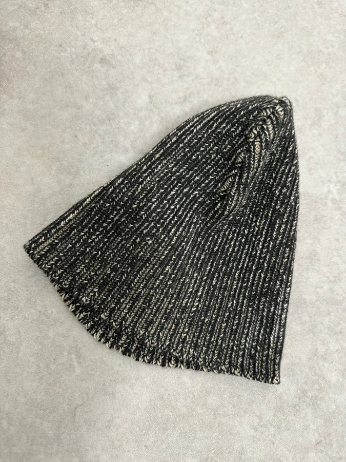 1990s Armani Grey Scarf & Beanie Set FSoWrVo 8