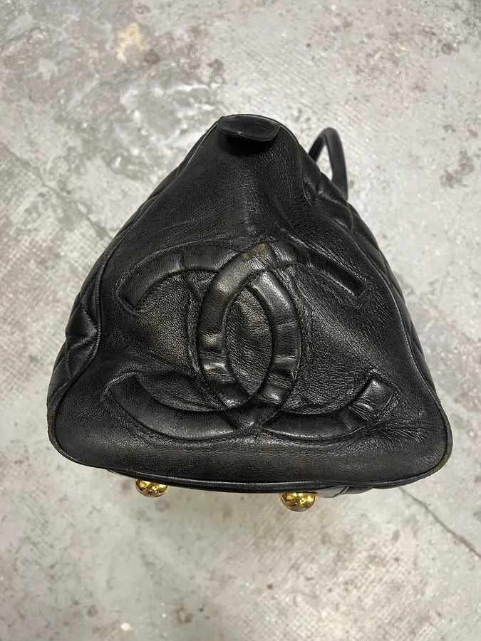 1990s Chanel Black Leather Bowling Quilted Handle Bag (OS) sXiBpfH 1