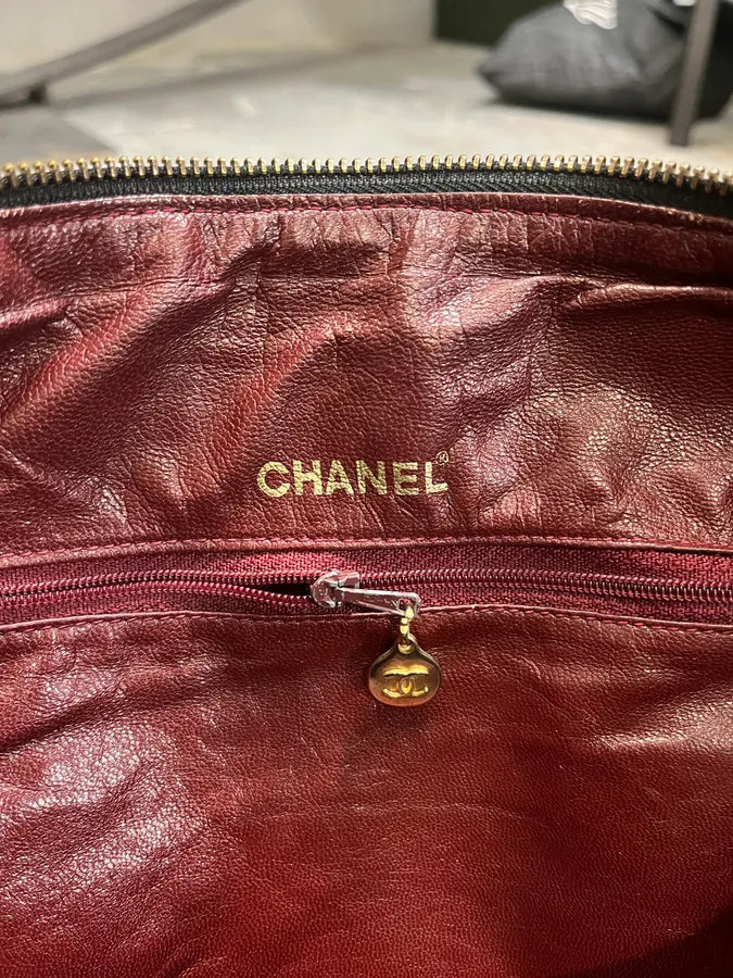 1990s Chanel Black Leather Bowling Quilted Handle Bag (OS) sXiBpfH 10