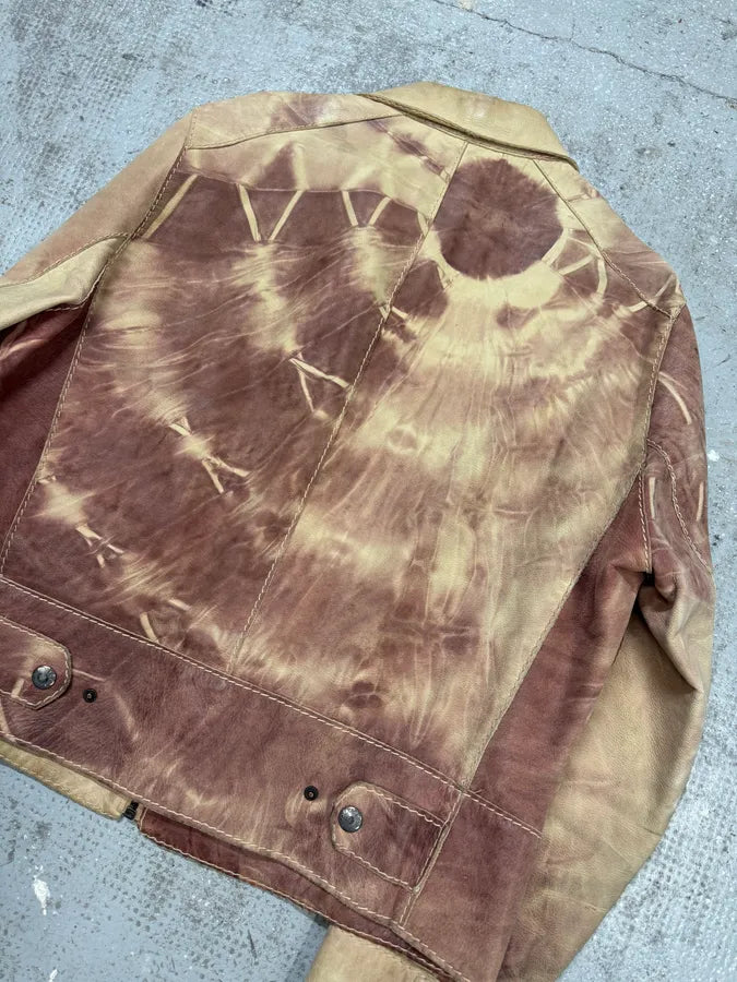 1990s Dolce & Gabbana Beige Burgundy Eroded Leather Jacket ieVDxDf 11