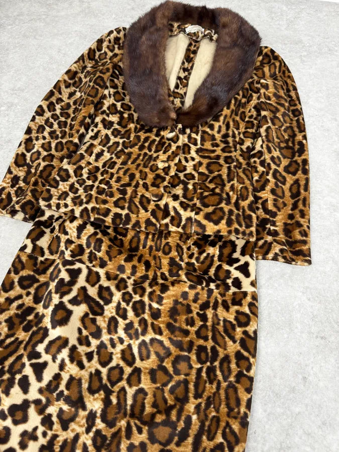 1990s Dolce & Gabbana Leopard Print Skirt & Cardigan Set GLvvFZk 4
