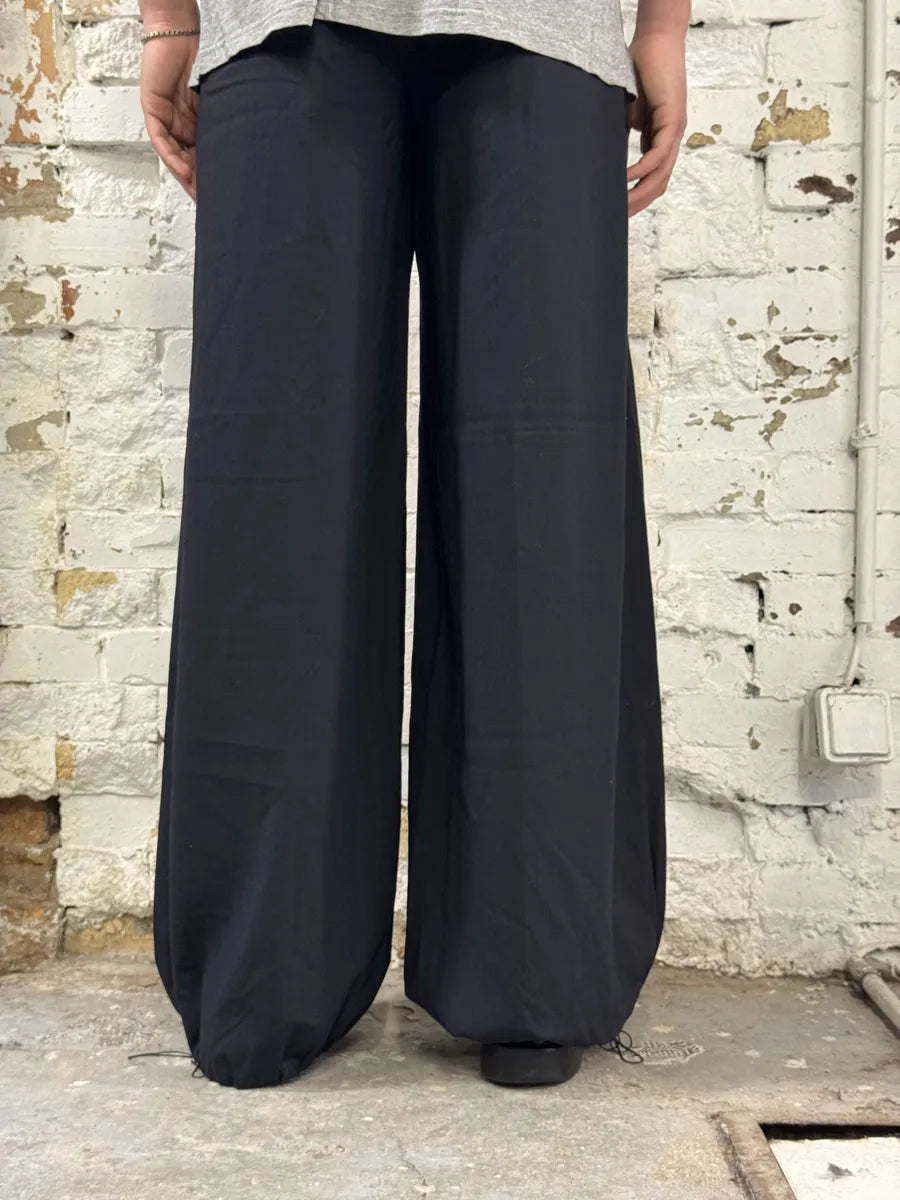 1990s Emporio Armani Black Cozy Large Japanese Pants gPmInVD 2
