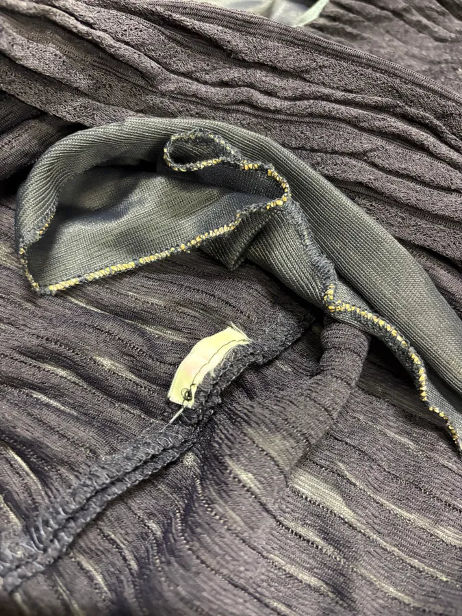 1990s Emporio Armani Navy Plissed Top ARLumpL 8