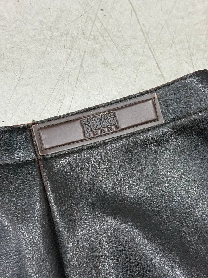 1990s Gianfranco Ferré Black Leather Lace-Up Skirt kwgatsw 8