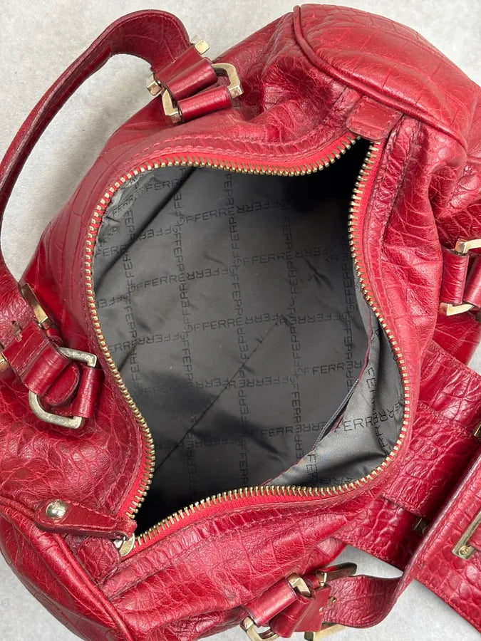 1990s Gianfranco Ferré Red Leather Crocodile Embossed Handle Bag hDCsLLM 13