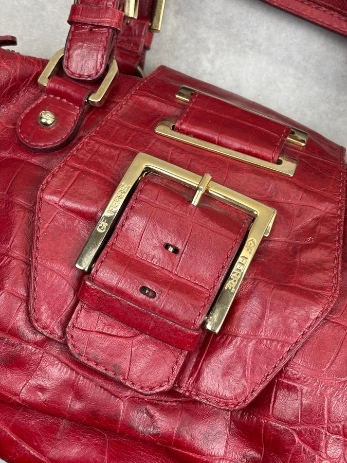 1990s Gianfranco Ferré Red Leather Crocodile Embossed Handle Bag hDCsLLM 6