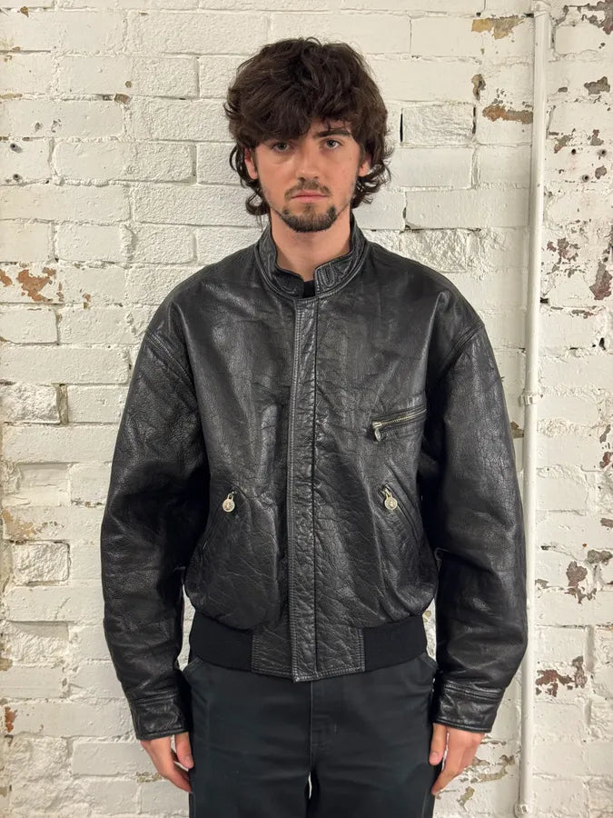 1990s Gianni Versace Black Leather Quilted Bomber Jacket iIPlCDZ 1
