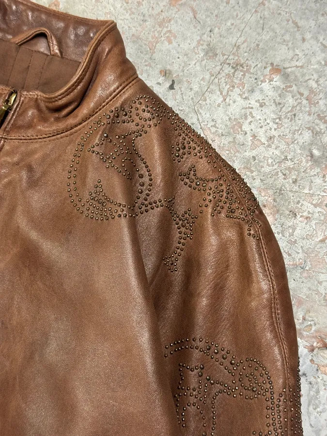 1990s Gianni Versace Brown Tribal Studded Leather Jacket iJbHtBz 3
