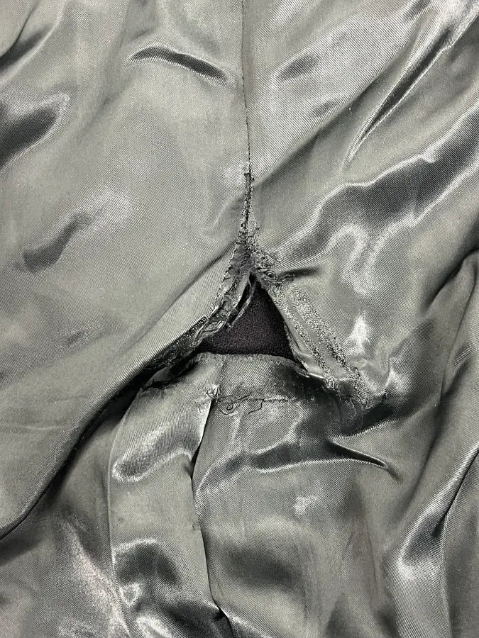 1990s Giorgio Armani Black Buttoned Wool & Silk Trench Coat vLhfAsG 11