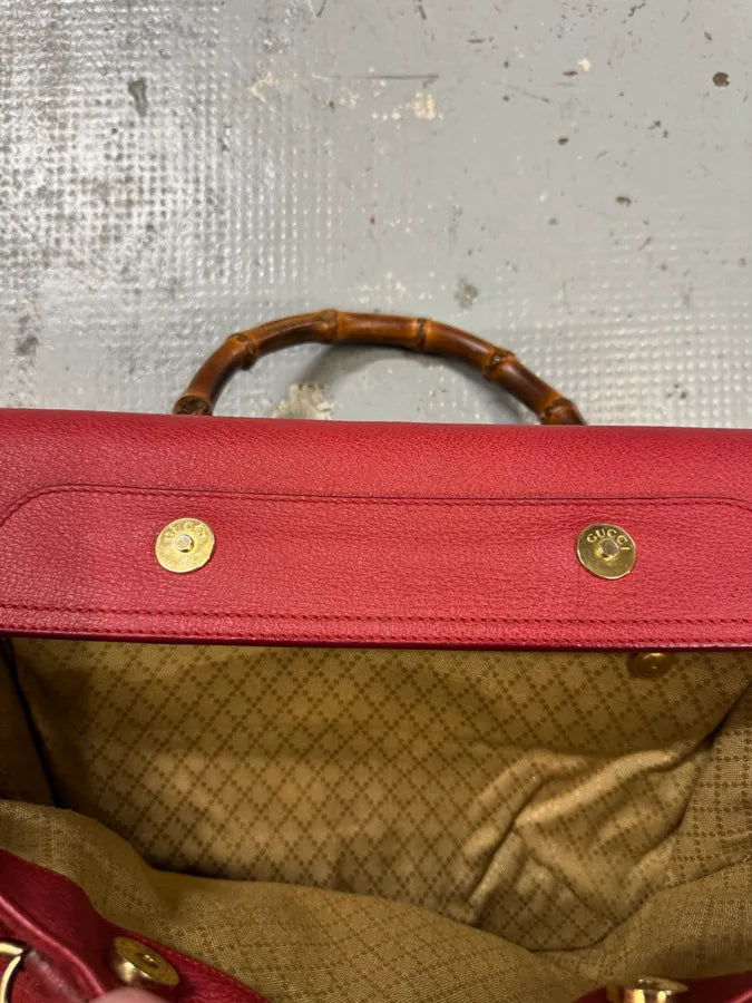 1990s Gucci Red Suede Leather Bamboo Handle Shoulder Bag opUlQyf 6