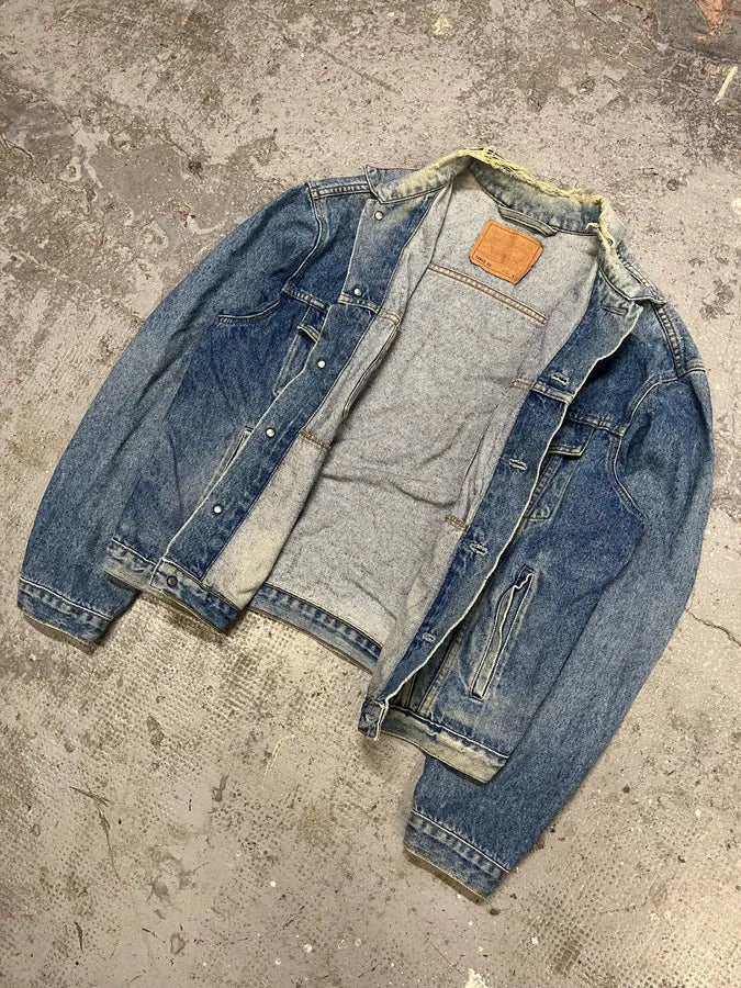1990s Levi’s Blue Distressed Faded Denim Jacket (M/L) DghtNvI 4