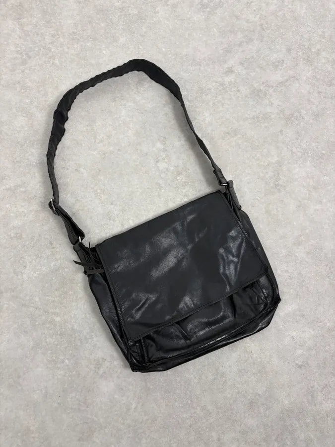 1990s Miu Miu Black Minimalist Leather Messenger Bag VEJLMWP 3