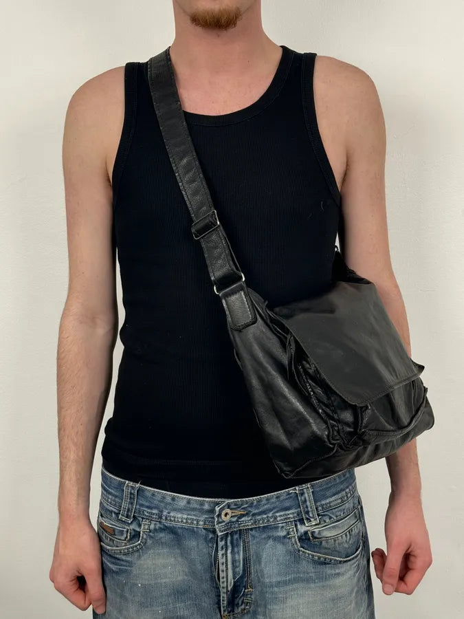 1990s Miu Miu Black Minimalist Leather Messenger Bag VEJLMWP 2