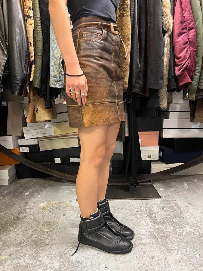 1990s Moschino Brown Eroded Leather Skirt ypTJbzz 1