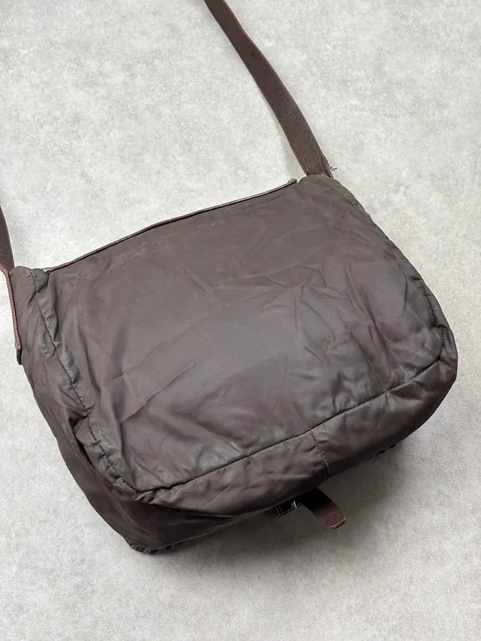 1990s Prada Brown Leather Studded Shoulder Bag WgIkKQU 7