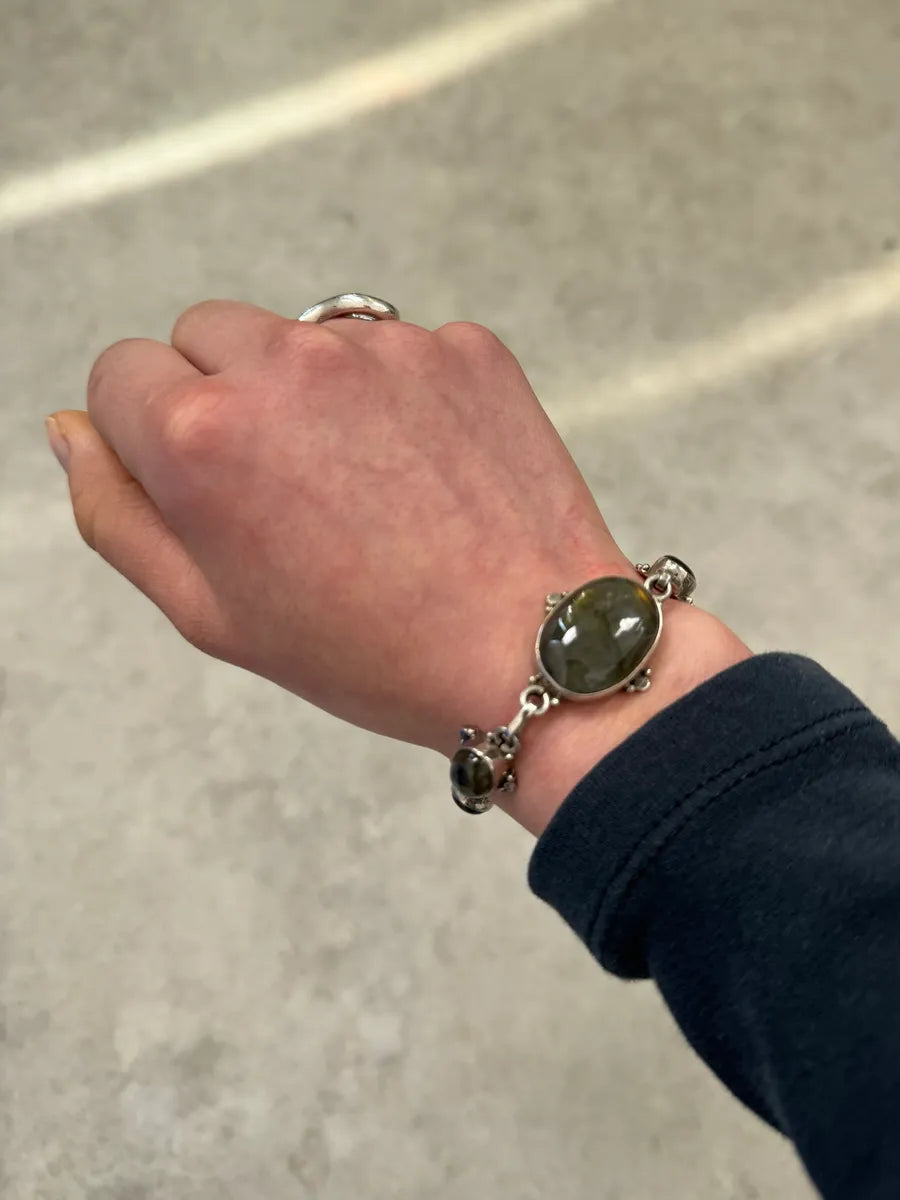 1990s Silver & Labradorite Contemporary Relief Bracelet BIVnKKR 0