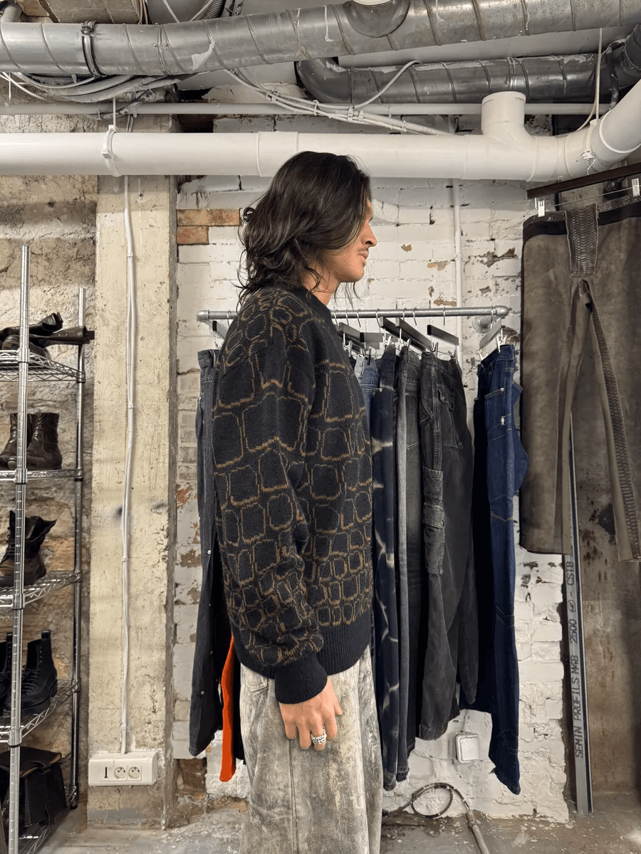 1990s Valentino 2D Stones Black Sweater  mRQYeYW 1