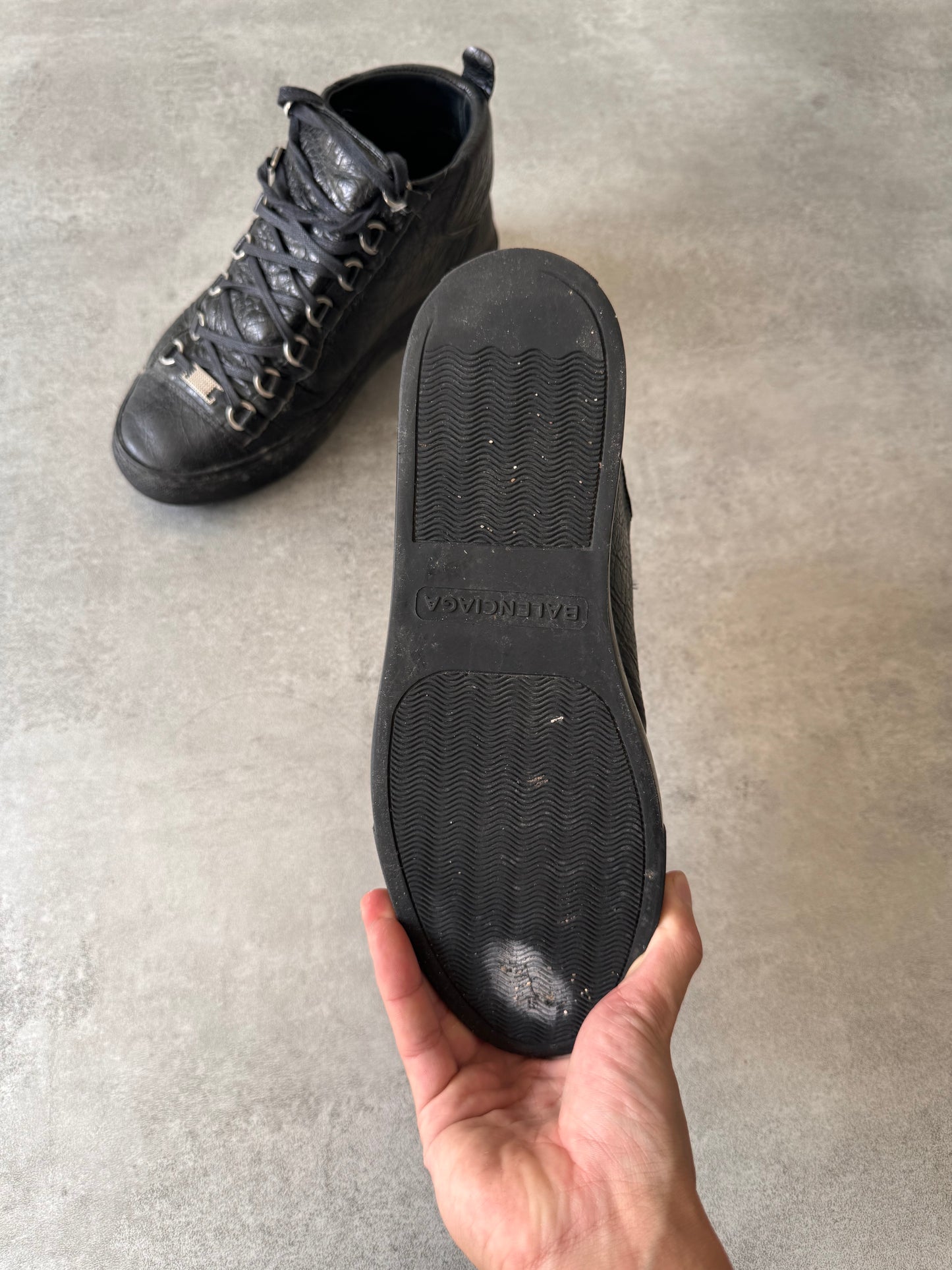 Balenciaga Arena High Black Cracked Leather Sneakers (40eu/us7)