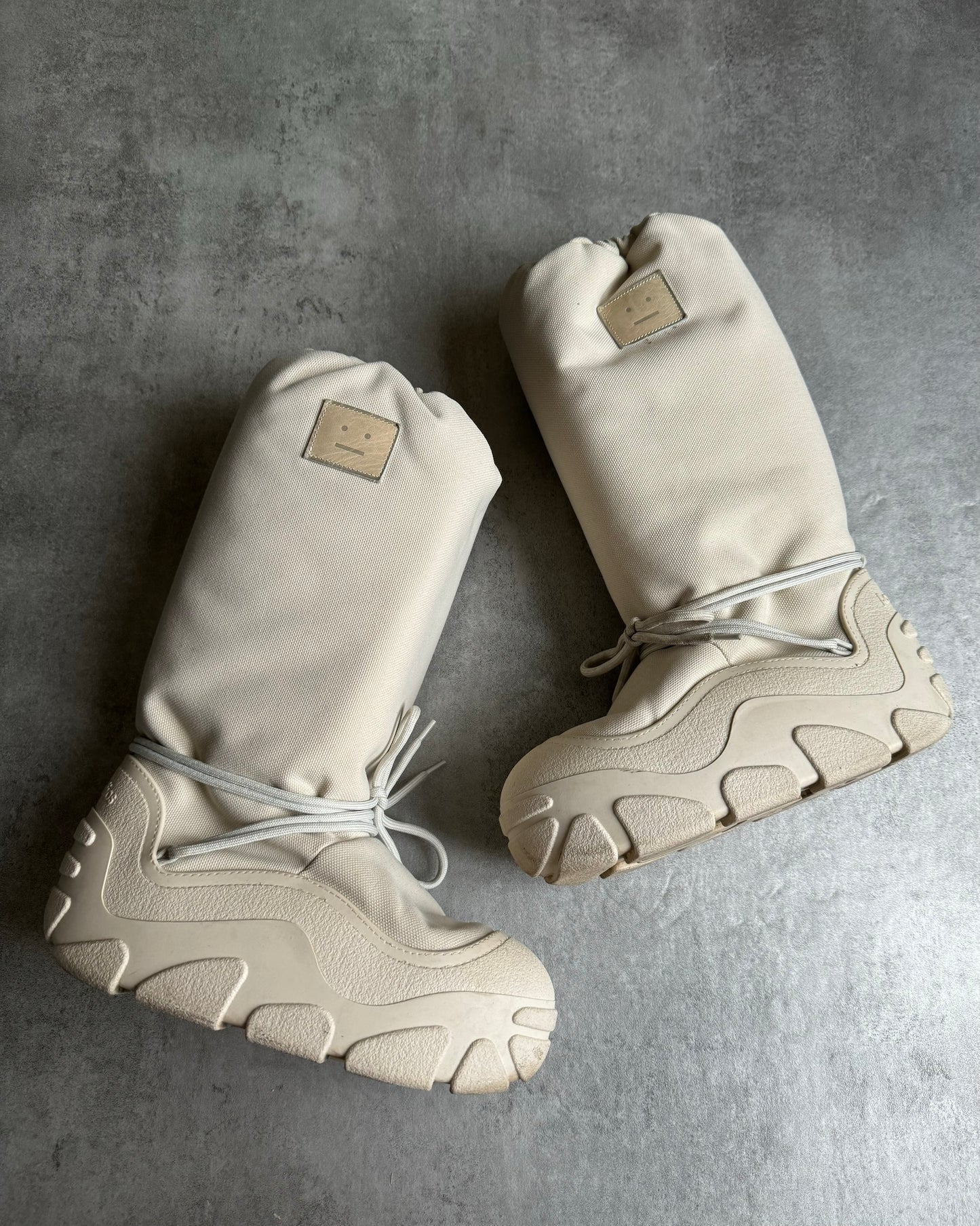 Acne Studios Modern Cozy Snow Boots Off White (39) - 2