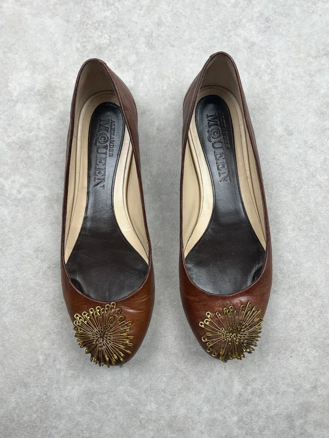 2000s Alexander McQueen Brown Leather Pinstripe Flowers Ballet Flats znJVkAH 1
