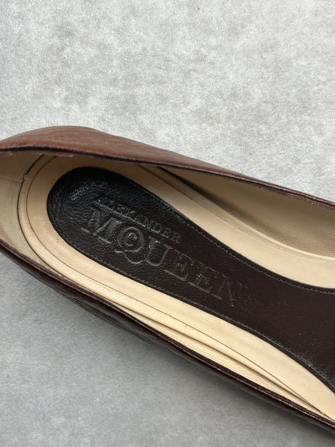2000s Alexander McQueen Brown Leather Pinstripe Flowers Ballet Flats znJVkAH 8