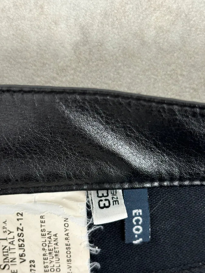 2000s Armani Black Avant-Garde Faux Leather Pants Hkdyopn 10