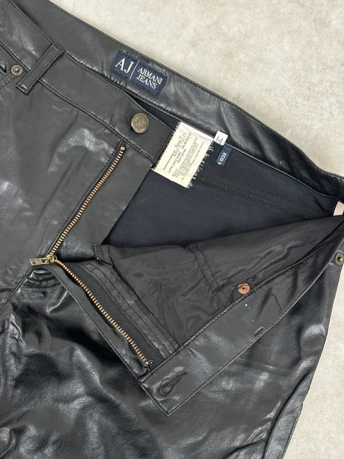 2000s Armani Black Avant-Garde Faux Leather Pants Hkdyopn 7