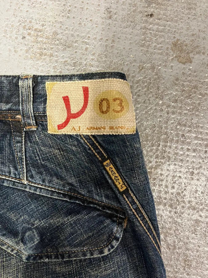 2000s Armani Faded Blue Denim Jeans (M/L) 10