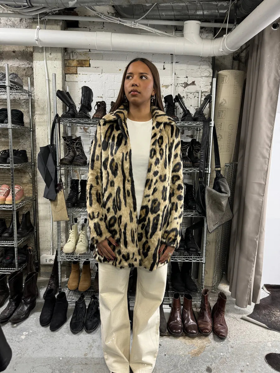 2000s Armani Fake Fur Leopard Long Jacket jSEODVT 1