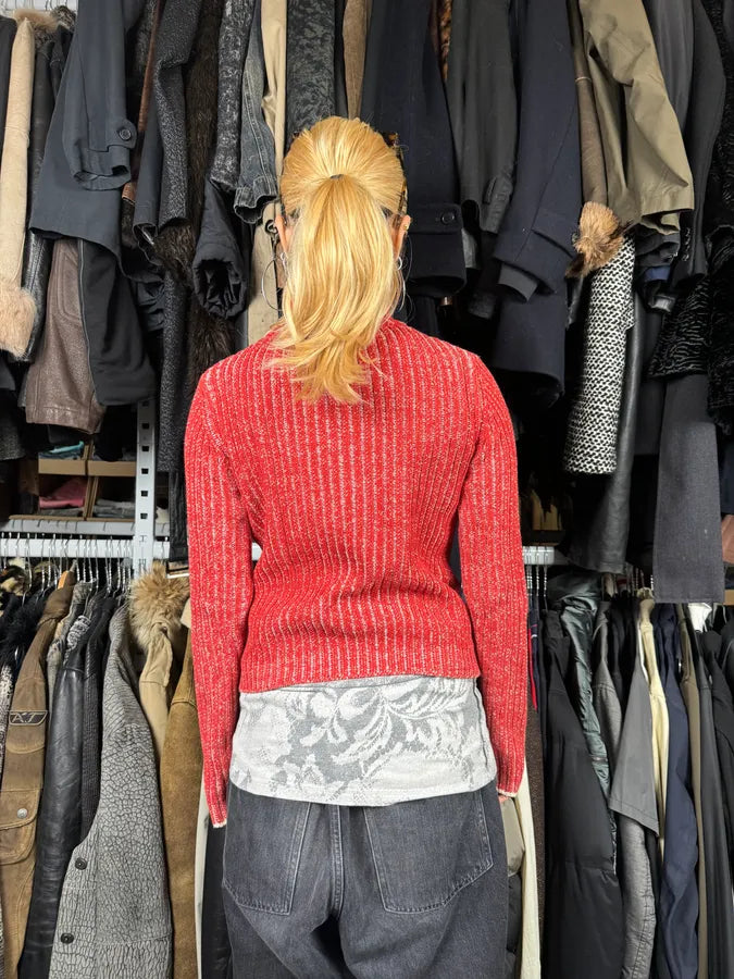 2000s Armani Red Wool Buttoned Sweater ZKbXecW 4