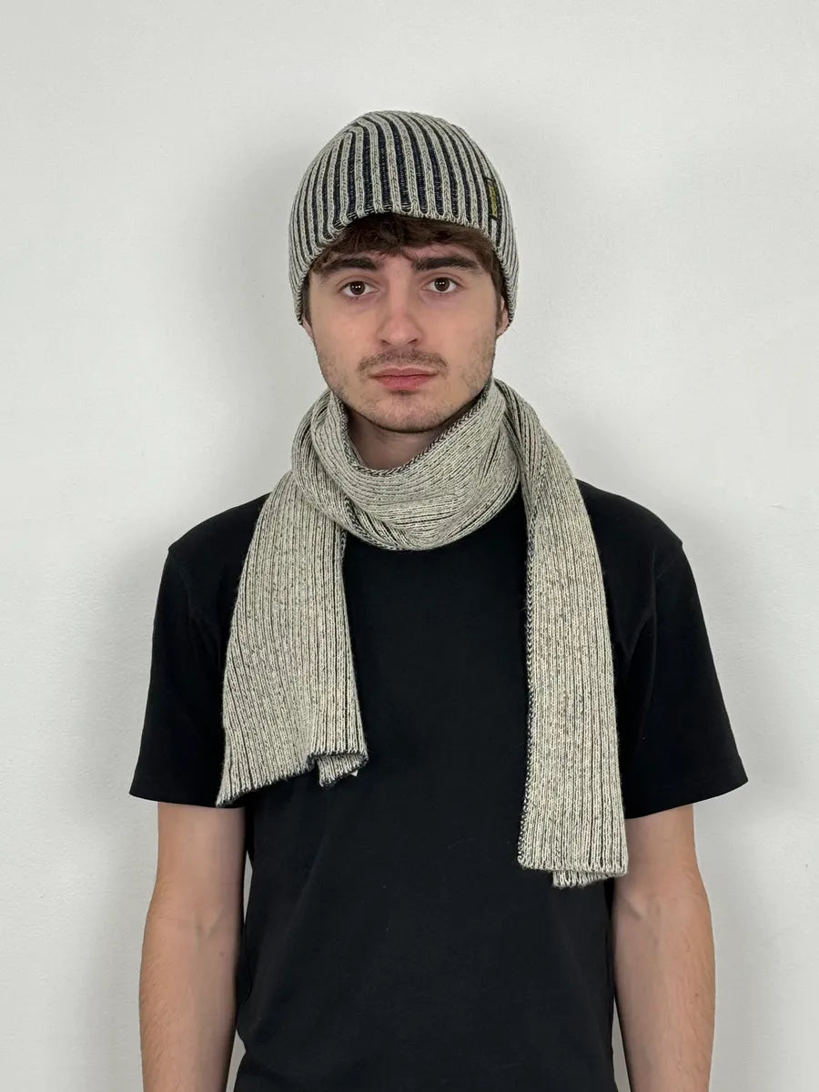 2000s Armani Scarf & Beanie White Painted Effect Set zgKJQqn 1