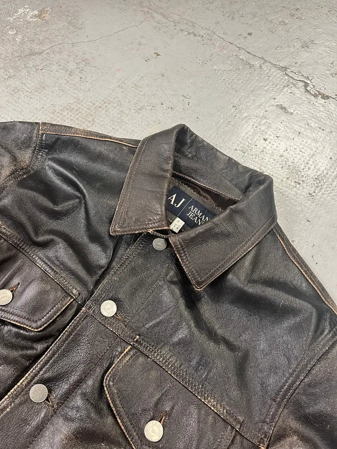 2000s Armani Trucker Faded Brown Leather Buttoned Jacket JdlduLz 4