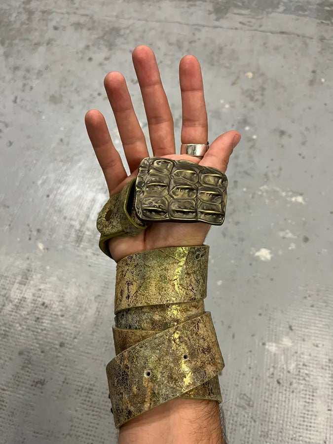 2000s Artisanal Crocodile Skin Buckle Leather Belt psiUSnu 0