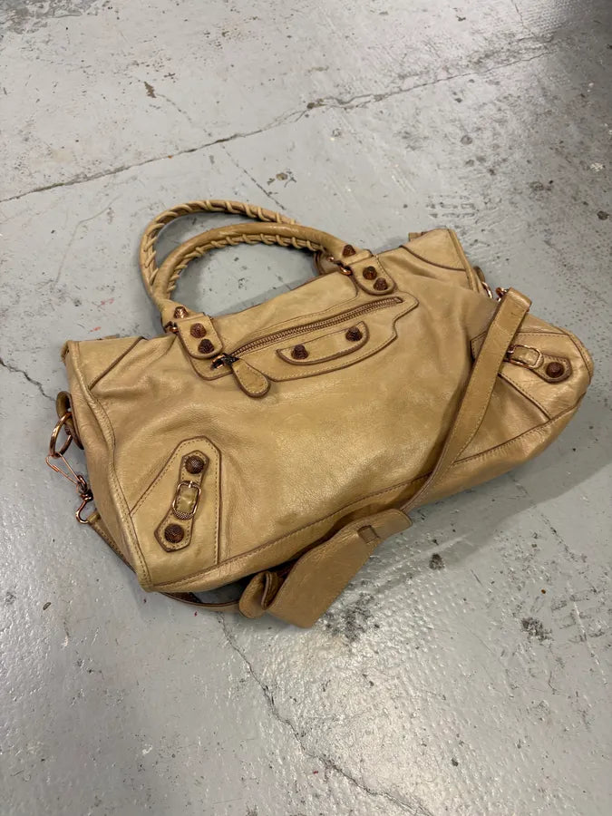 2000s Balenciaga Beige Leather City Bag Studded Hardware Shoulder Bag noBHafk 3